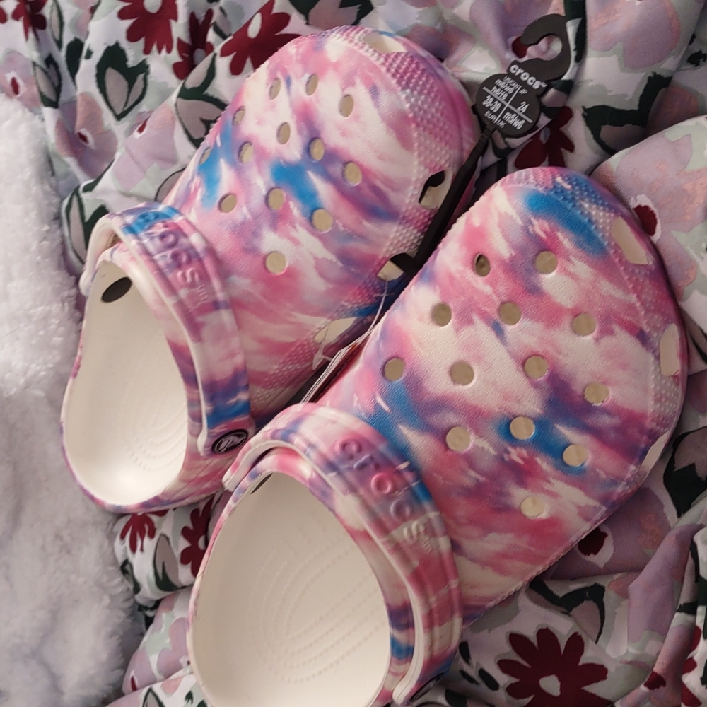 Croc pink cloud clogs